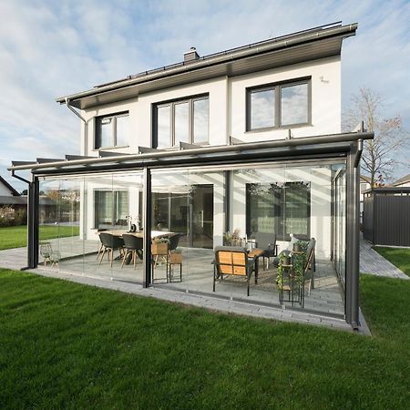Bohnapartments Luxury Villa Berlin - 210Qm - Wintergarten - Kamin - 4 Kostenlose Parkplaetze - 6 Schlafzimmer - Neubau - Luxusausstattung Birkenwerder Exteriér fotografie