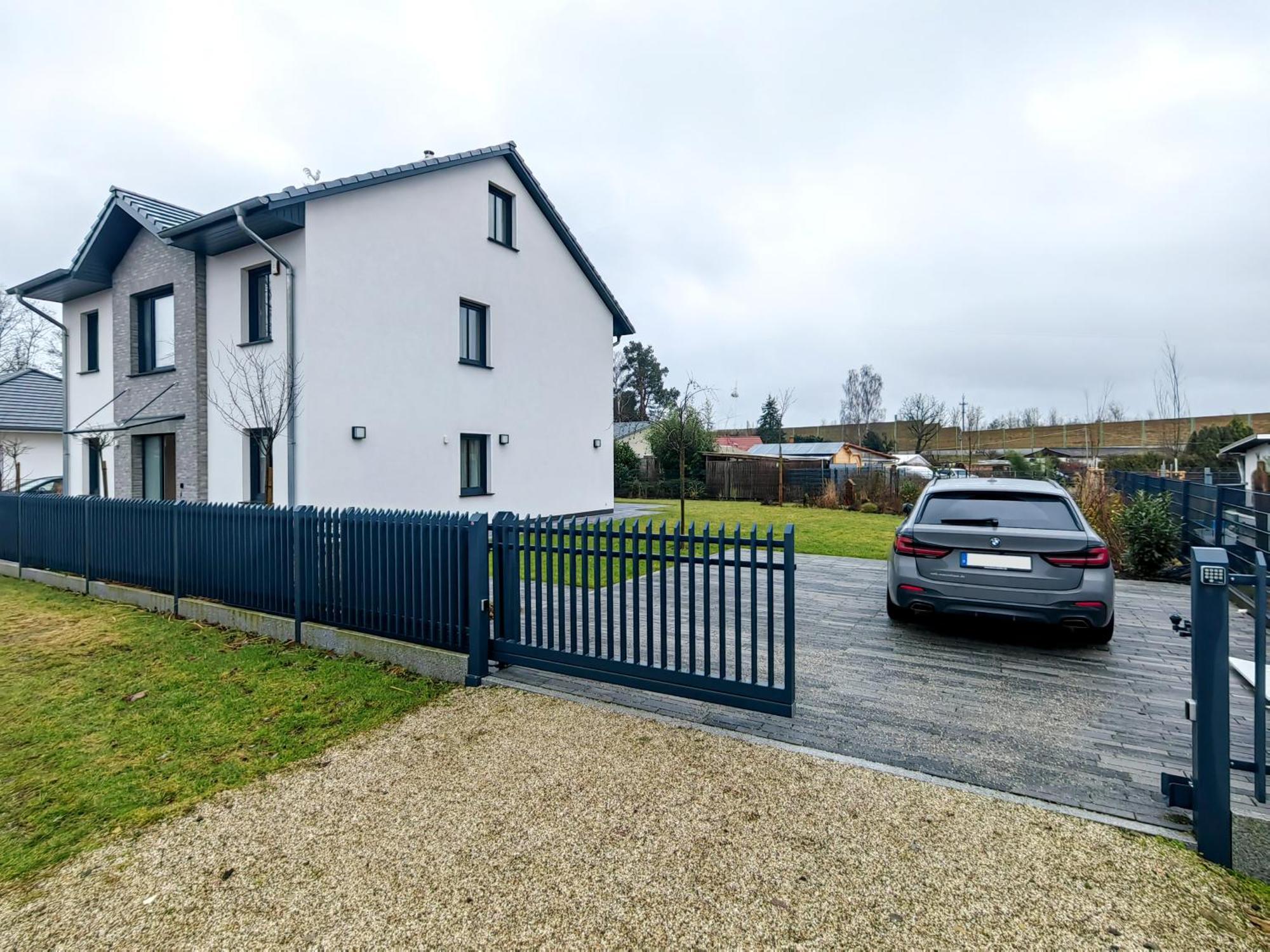 Bohnapartments Luxury Villa Berlin - 210Qm - Wintergarten - Kamin - 4 Kostenlose Parkplaetze - 6 Schlafzimmer - Neubau - Luxusausstattung Birkenwerder Exteriér fotografie