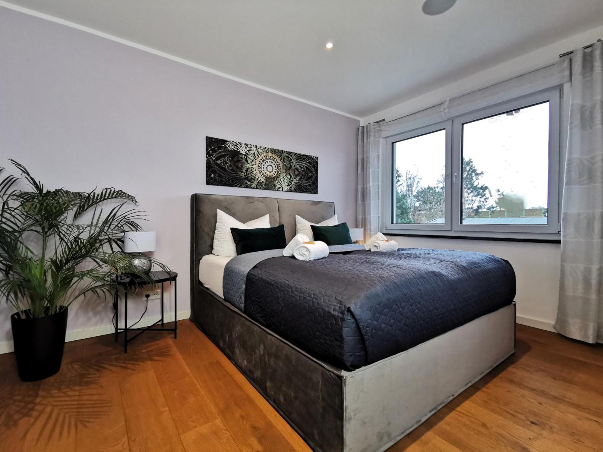 Bohnapartments Luxury Villa Berlin - 210Qm - Wintergarten - Kamin - 4 Kostenlose Parkplaetze - 6 Schlafzimmer - Neubau - Luxusausstattung Birkenwerder Exteriér fotografie