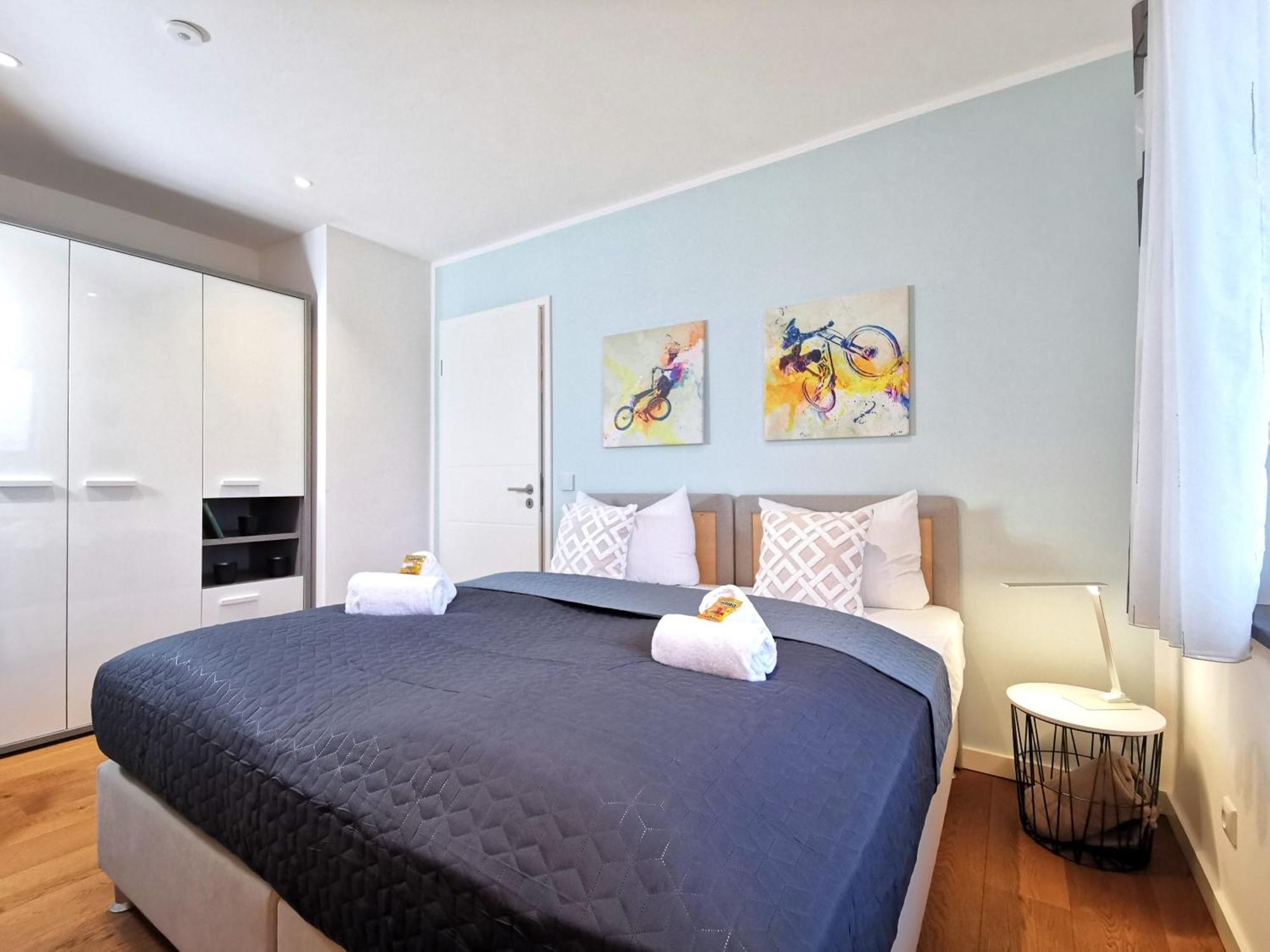 Bohnapartments Luxury Villa Berlin - 210Qm - Wintergarten - Kamin - 4 Kostenlose Parkplaetze - 6 Schlafzimmer - Neubau - Luxusausstattung Birkenwerder Exteriér fotografie