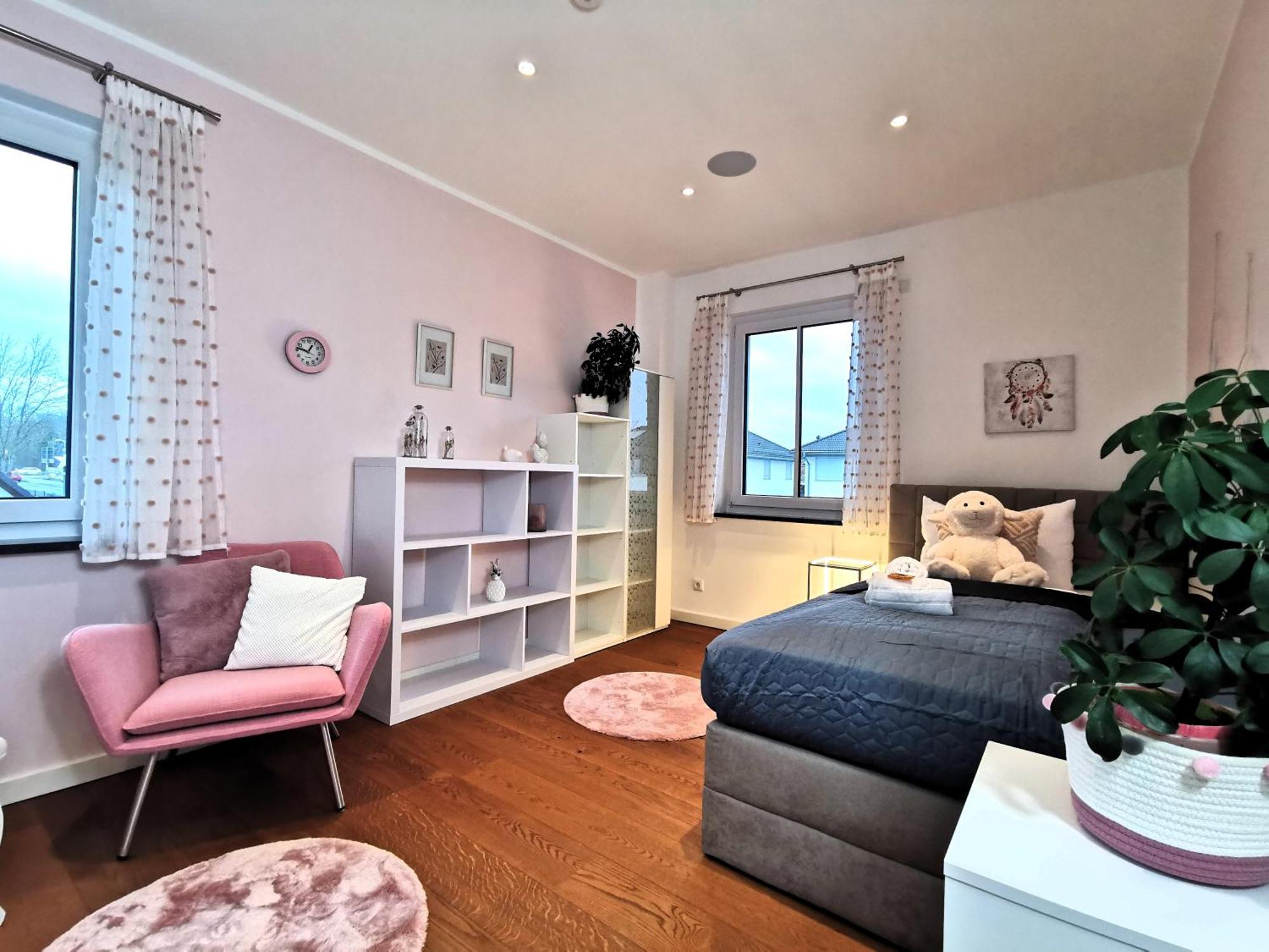 Bohnapartments Luxury Villa Berlin - 210Qm - Wintergarten - Kamin - 4 Kostenlose Parkplaetze - 6 Schlafzimmer - Neubau - Luxusausstattung Birkenwerder Exteriér fotografie