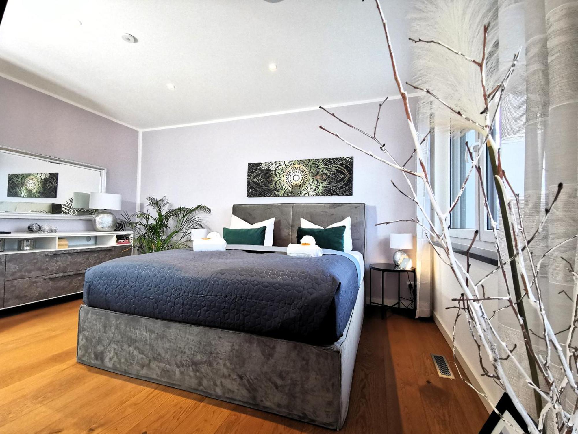 Bohnapartments Luxury Villa Berlin - 210Qm - Wintergarten - Kamin - 4 Kostenlose Parkplaetze - 6 Schlafzimmer - Neubau - Luxusausstattung Birkenwerder Exteriér fotografie