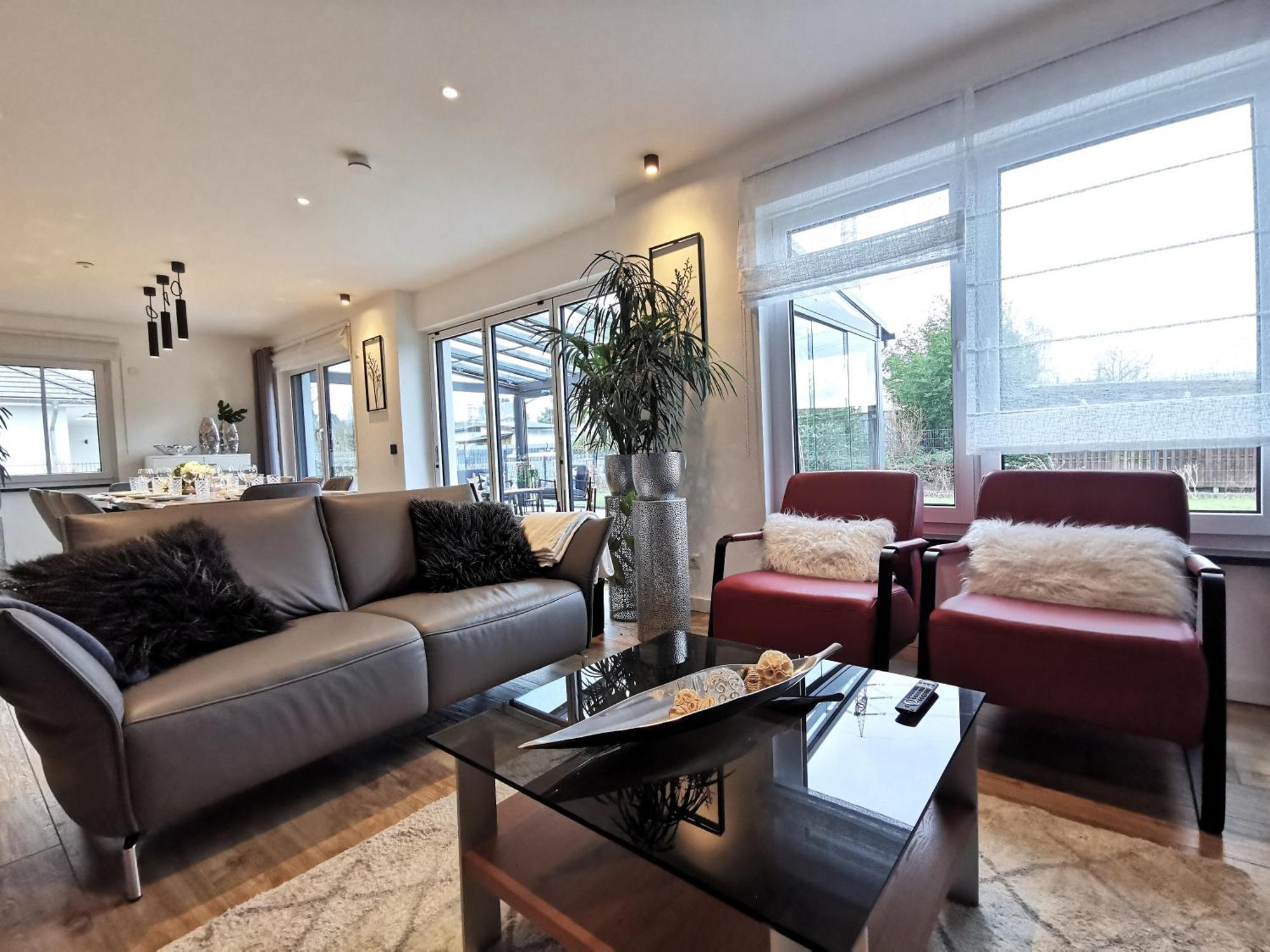Bohnapartments Luxury Villa Berlin - 210Qm - Wintergarten - Kamin - 4 Kostenlose Parkplaetze - 6 Schlafzimmer - Neubau - Luxusausstattung Birkenwerder Exteriér fotografie