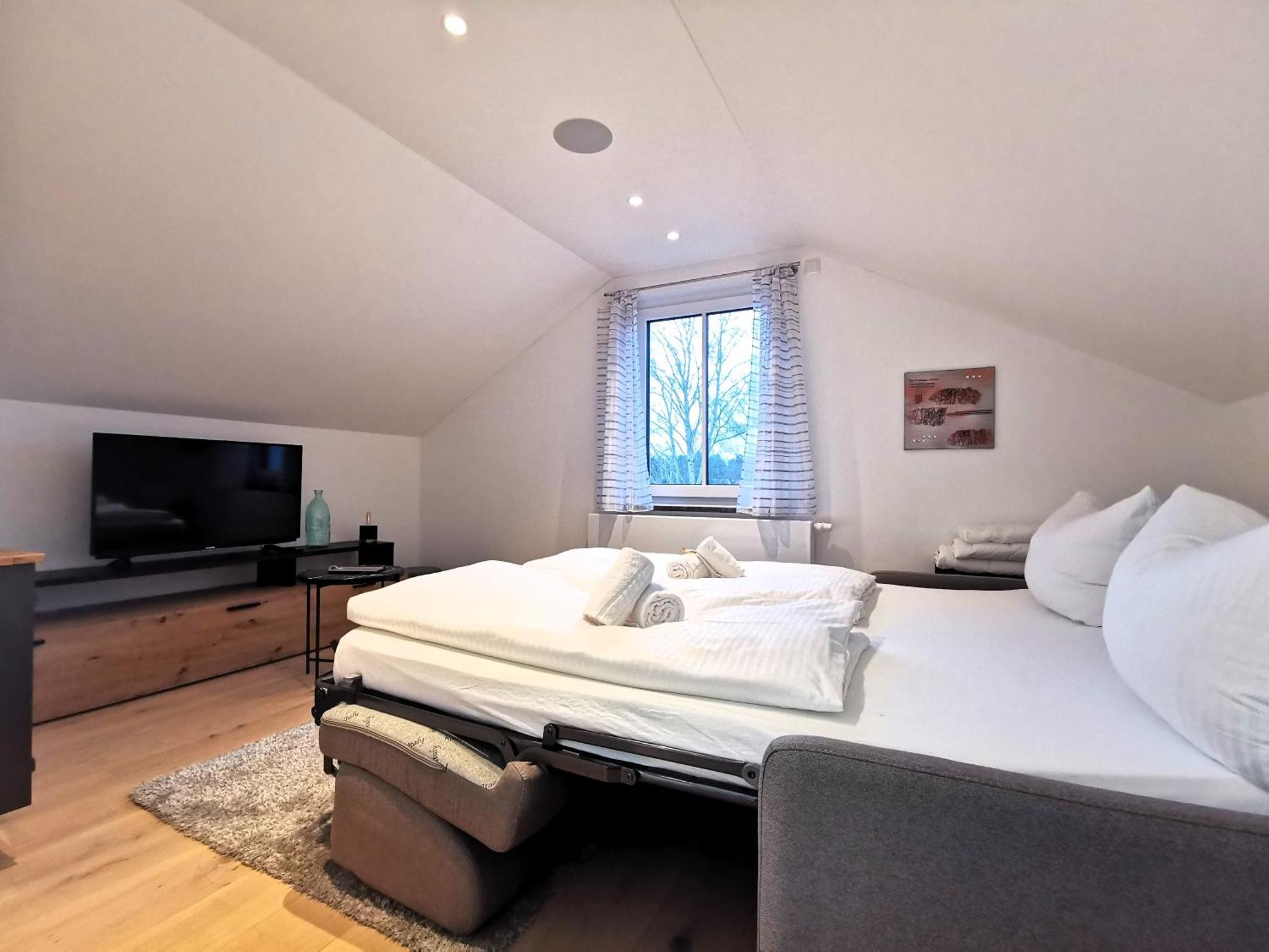 Bohnapartments Luxury Villa Berlin - 210Qm - Wintergarten - Kamin - 4 Kostenlose Parkplaetze - 6 Schlafzimmer - Neubau - Luxusausstattung Birkenwerder Exteriér fotografie